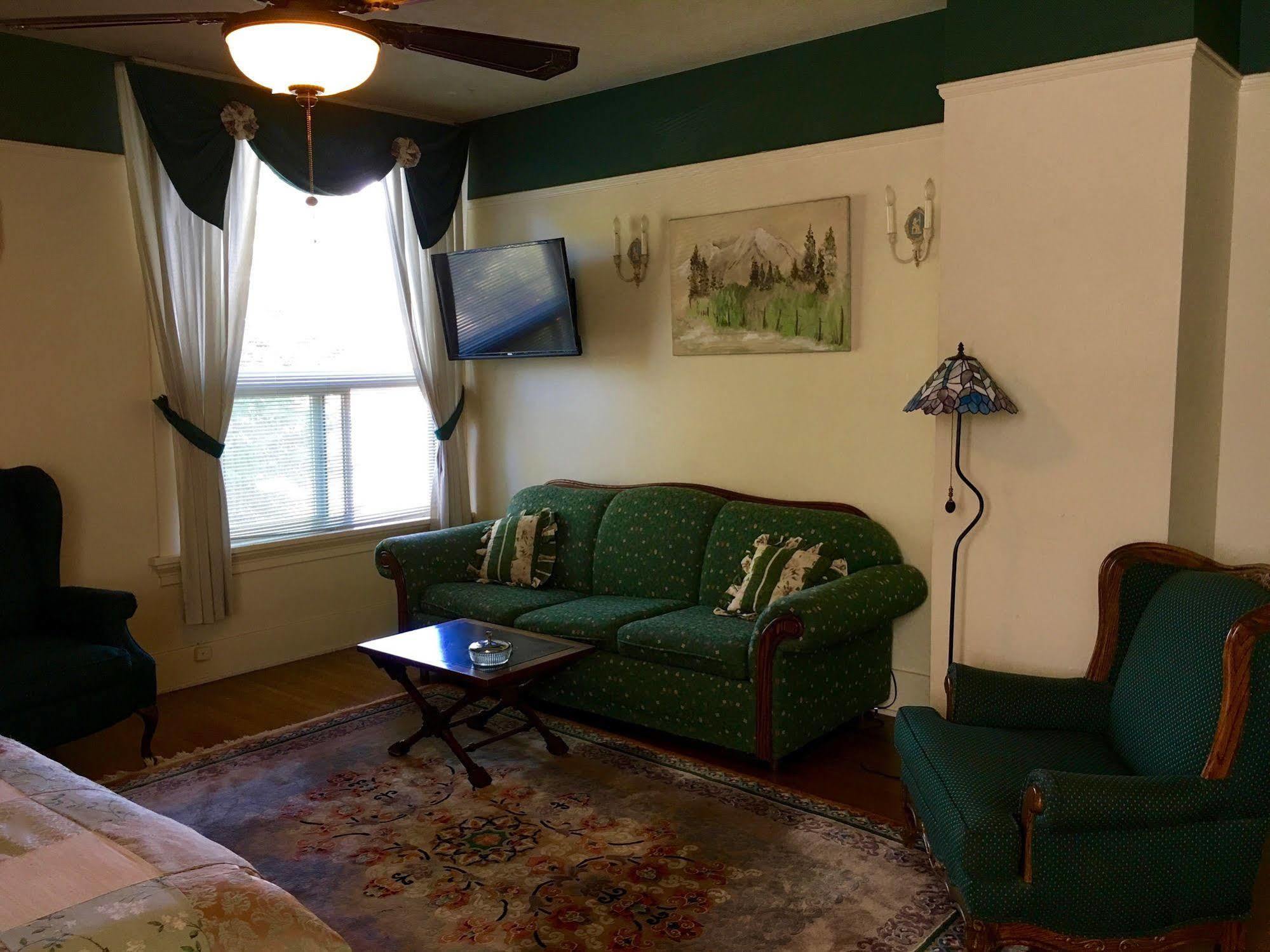 Mount Shasta Ranch Bed And Breakfast المظهر الخارجي الصورة